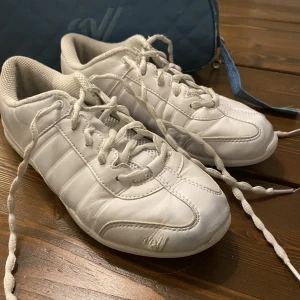 Cheerleading skor - Riktigt bra skick, storlek 38