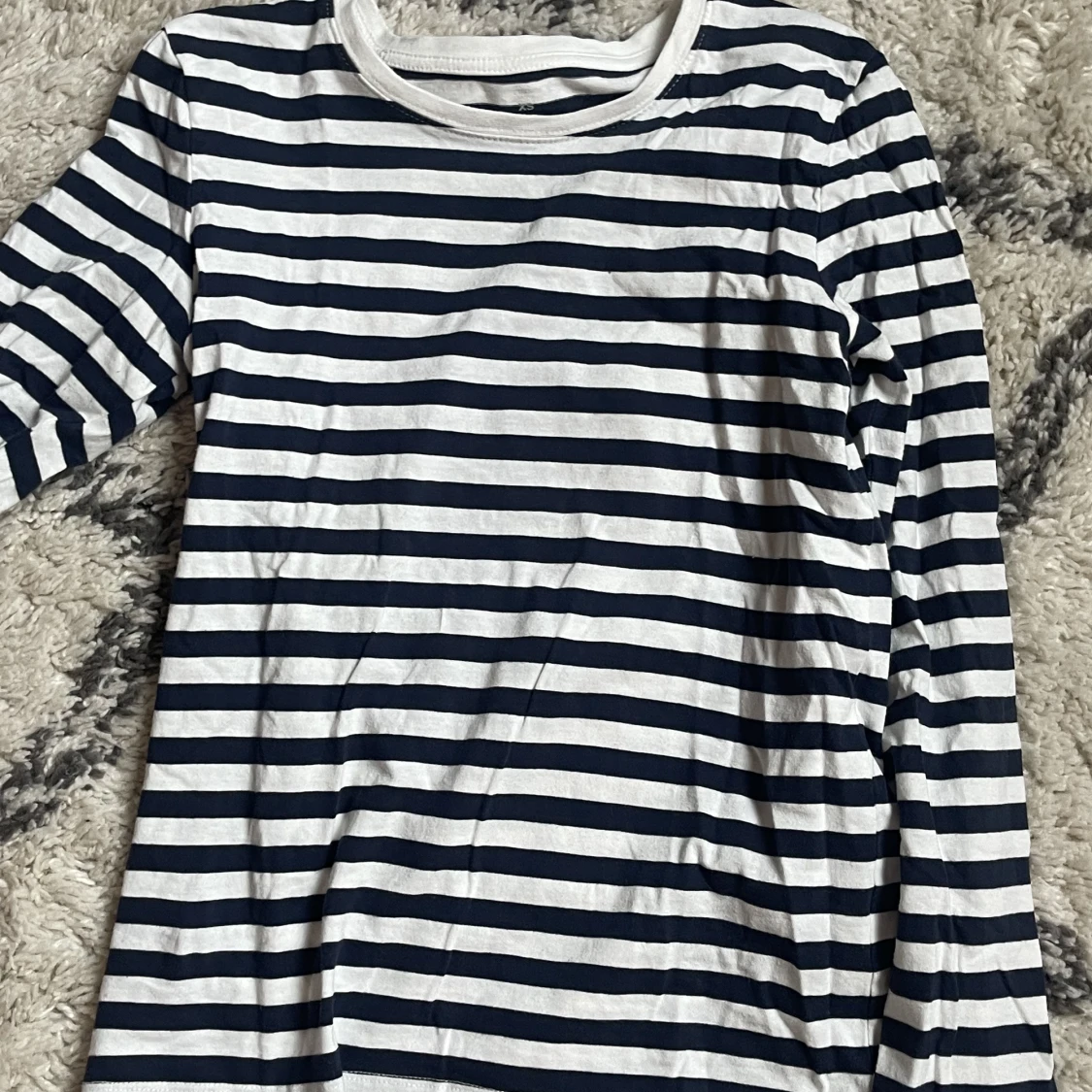 Blå vit randig tröja - 91