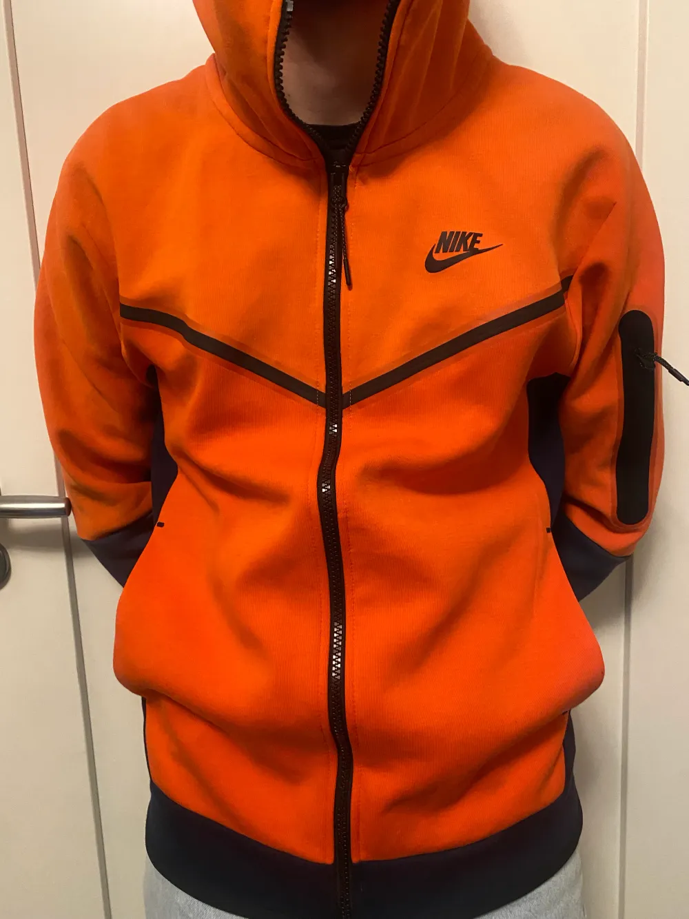 Aldrig använt Nike tech fleece som är orange. 🍊. Hoodies.