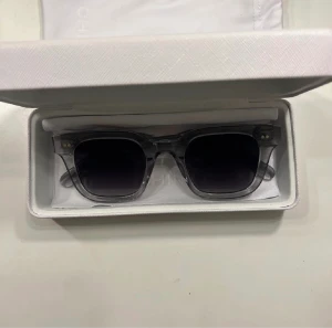 Chimi04 grey - Knappt använda 