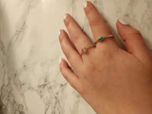 Två äkta silver ringar 💍💎 Den blåa ringen är Turkos 💍 Den andra är bergkristall 💎