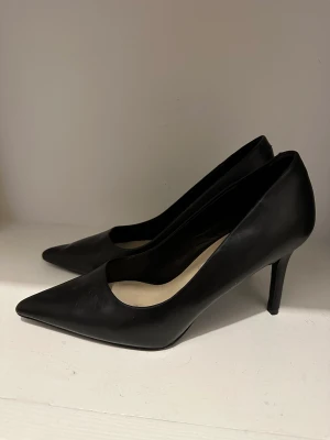 TIGER OF SWEDEN skor 38 - Tiger of Sweden skor 38 stl