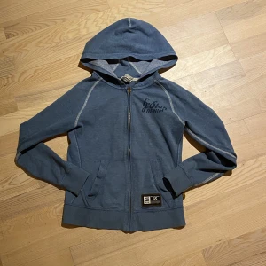 G-star zip up - Jättecool ljusblå tröja från G-star Denim. Strl XS. Pris kan diskuteras. Bara att skriva om man har frågor!🦋