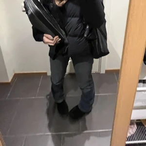 Lågmidjade jeans - Lågmidjade second hand jeans💕