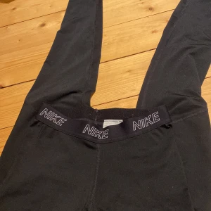 Träningstights  - Nike träningstights. Bra skick 