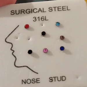 Näspiercing  - Surgical steal näspiercingar❤️ !helt oanvända! 15kr/styck + 13kr frakt💕🥰