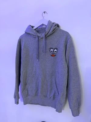 Odz Hoodie - Fint skick, knappt använd. 