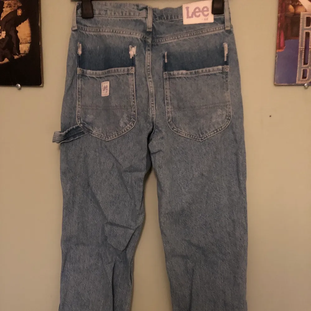 Jeans med lite 80-tals stil! . Jeans & Byxor.