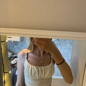 Linné i storlek s - Linnet är från SHEIN så tyget är ganska tunt