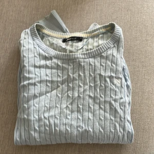 Långärmad tröja - Långärmad bomullstrikås från Gina Tricot