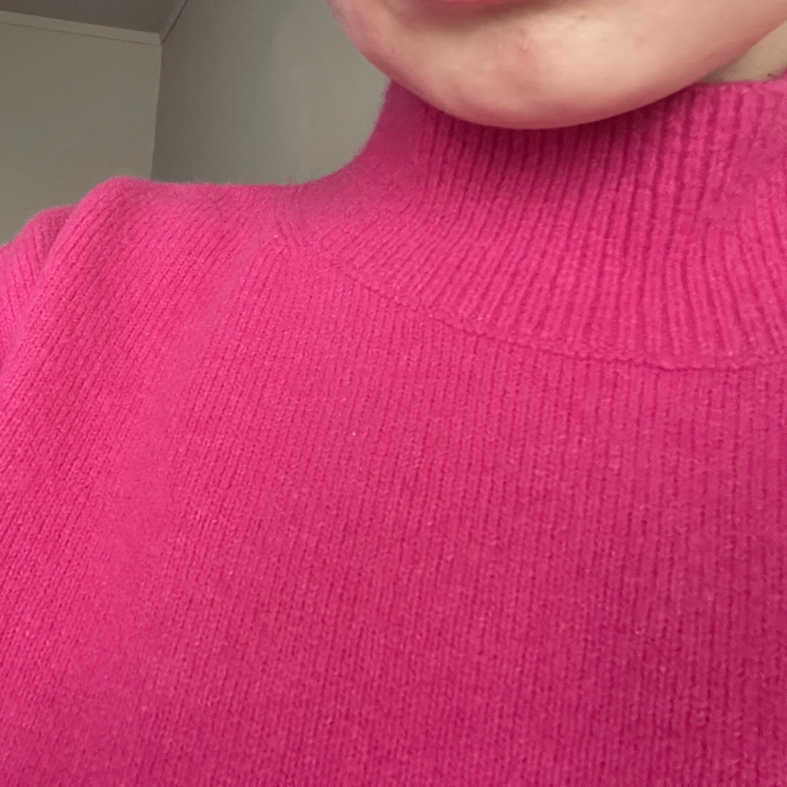 Stickad rosa tröja - 90