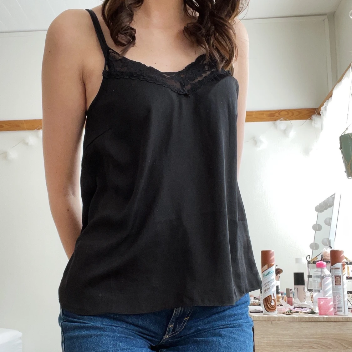 Sidenlikt linne med spets - 91