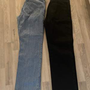 Två par jeans från Weekday modell Rowe. Storlek 29/30