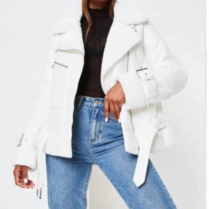 Aviator jacket  - Snygg jacka från missguided, använd 1-2 gånger☺️  Storlek 36, den är lite större i storleken så passar om man är M 