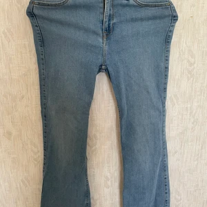 Jeans LEE 34 - Använd 1 gång. Det är som helt nya.