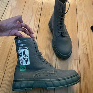 Viror world 1992 surplus x - aldrig använda. Gjorda av recycled army tent