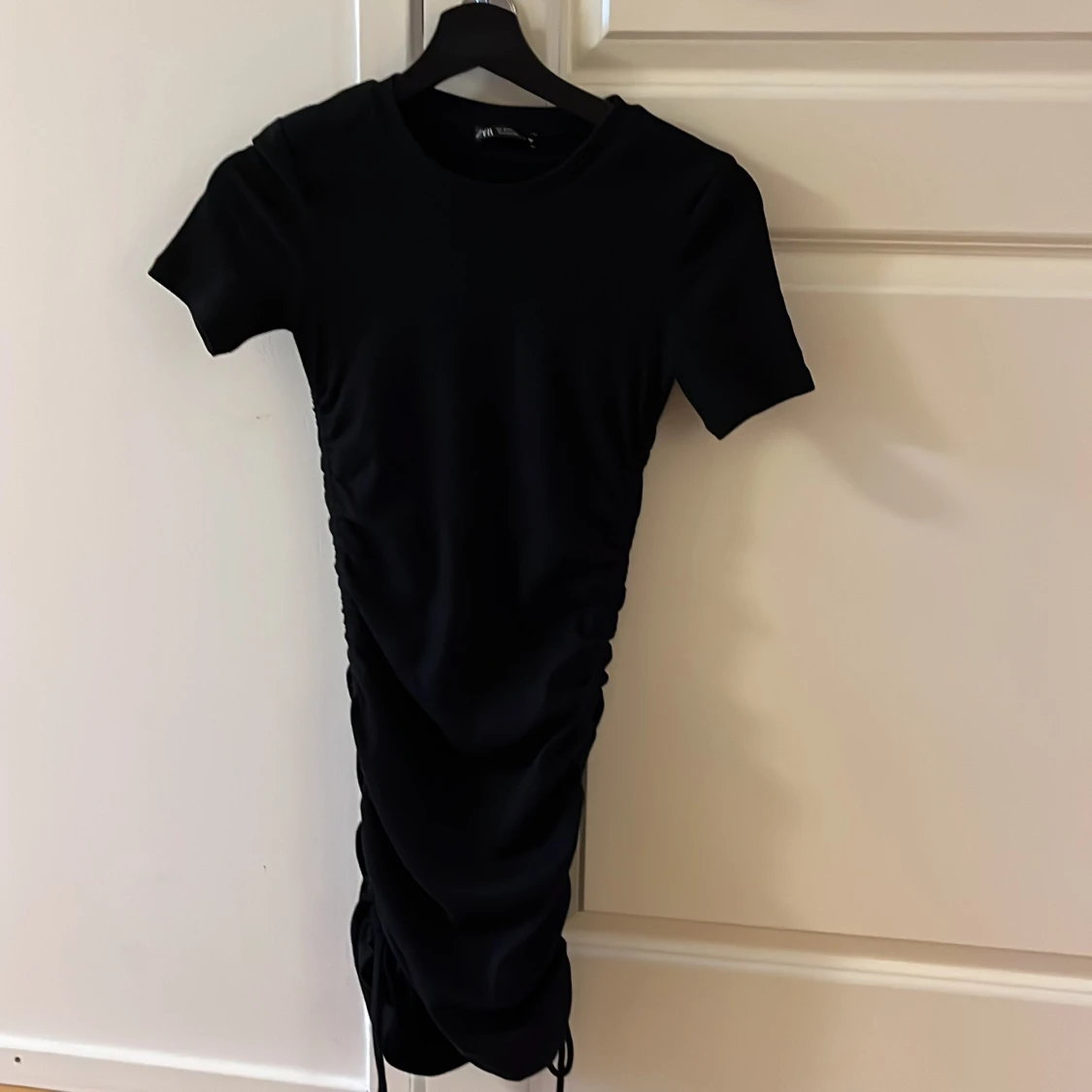 Svart klänning från Zara - 90