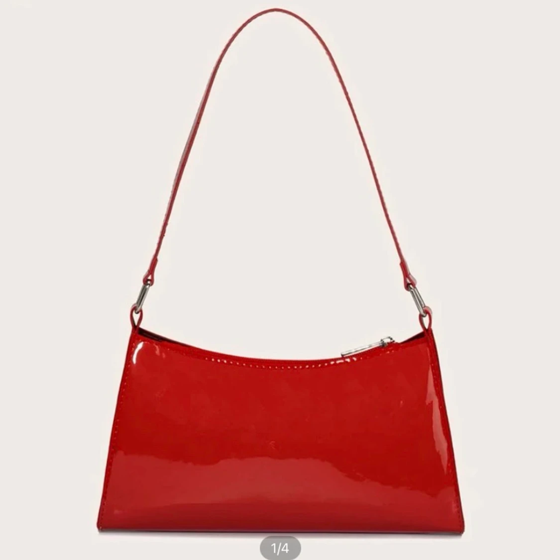 Röd axelväska