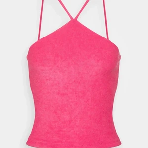 Rosa topp  - En super fin rosa topp köpt från Gina som aldrig är använd tyvärr. Den är i strl L men passar mig som Har S i toppar men skulle även passa en M 💕 