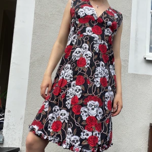 Dödskalleklänning - Fin klänning, bra skick