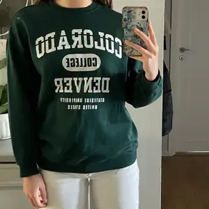 Super bekväm sweatshirt som knappt varit använd💚