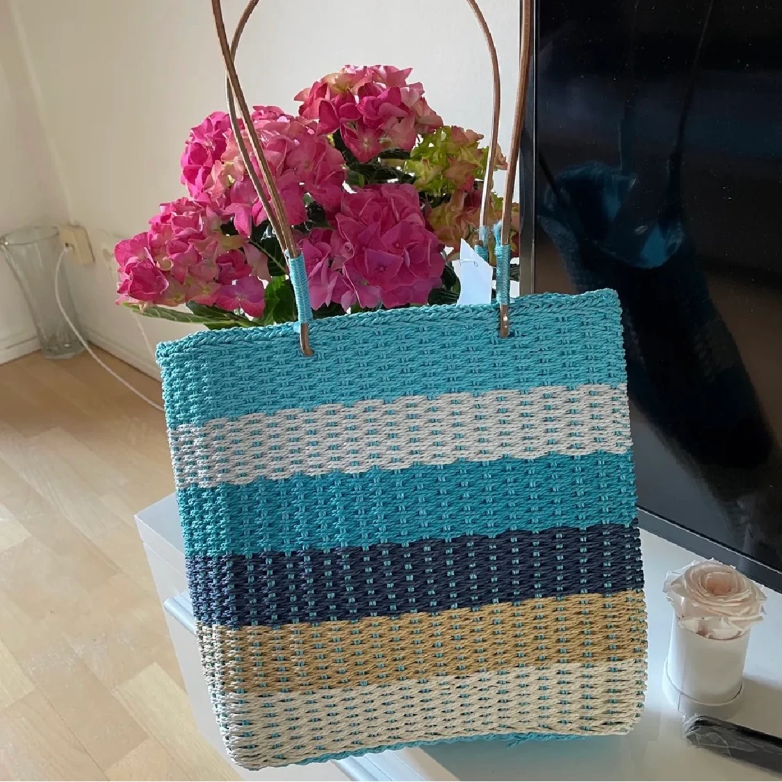 Oanvända strandväska 