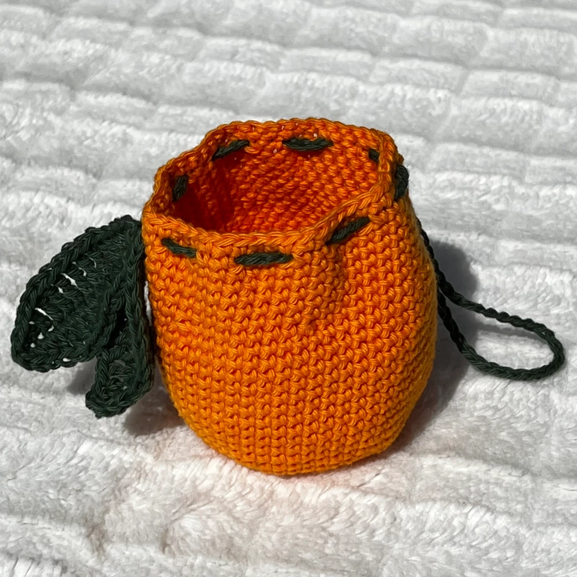 Handvirkad apelsinväska - 91