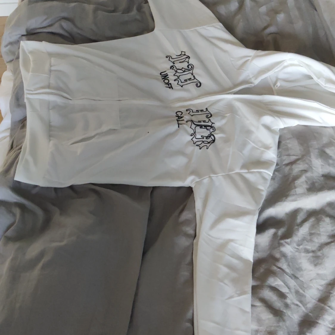 Zip hoodie i vit - 90