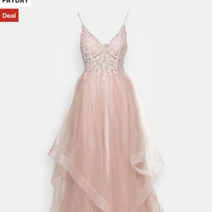 SÖKER MASCARA KLÄNNING - SÖKER denna klänning i stlk 32 eller 34 från märket mascara , hör av er om ni säljer. Pris diskuteras❤️