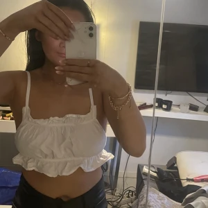 Sommar topp H&M  - Söt sommar topp från H&M  50kr+frakt 