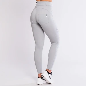 Byxor - Grå högmidjade byxor från ICIW i storlek XS. Fint skick. Läs min bio<3