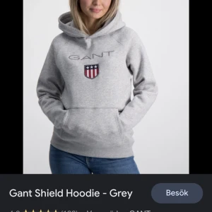 Gant hoodie - Köpt på kidsbranstore för 899 säljer för 500 opps pris går att diskutera. För fler bilder eller frågor skriv:) (passar xs men även s)