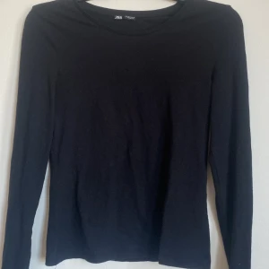 Svart tröja från Zara - Storlek S