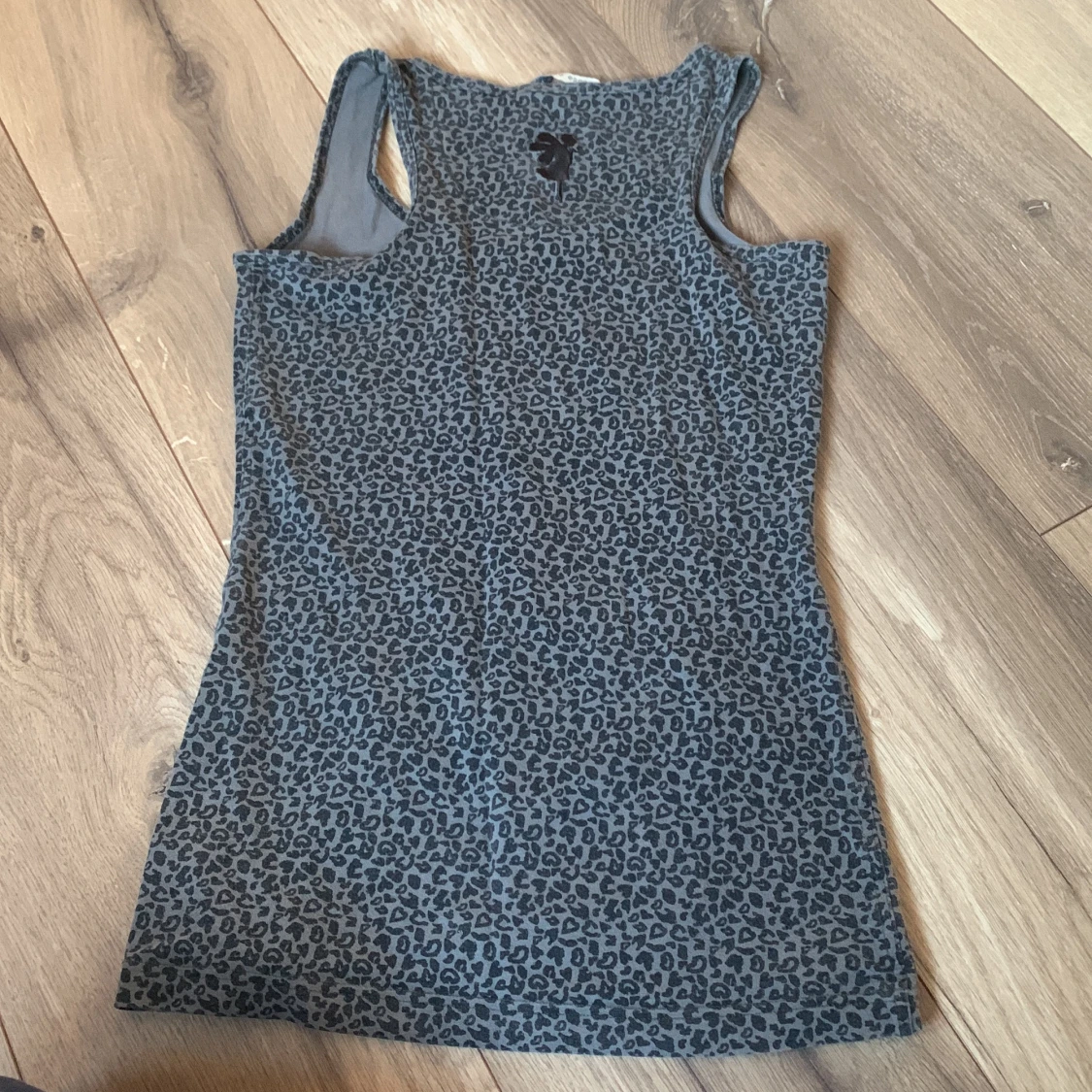 House of lola top linne grå leo xs / s