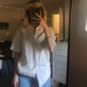 Linne skjorta  - Oanvänd. Storlek xs herr