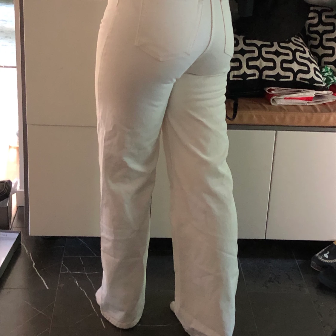 Vita/cream jeans från h&m