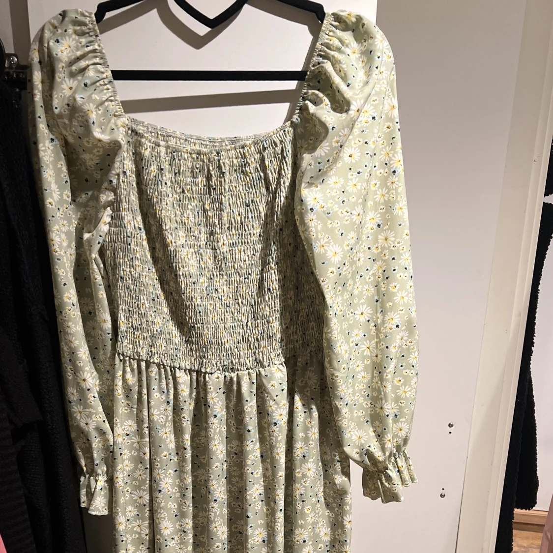 Grön sommarklänning  - 91