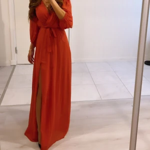 Lång klänning från Nelly, stl XS, Oandvänd  - Lång klänning, stl XS, oandvänd från Nelly 