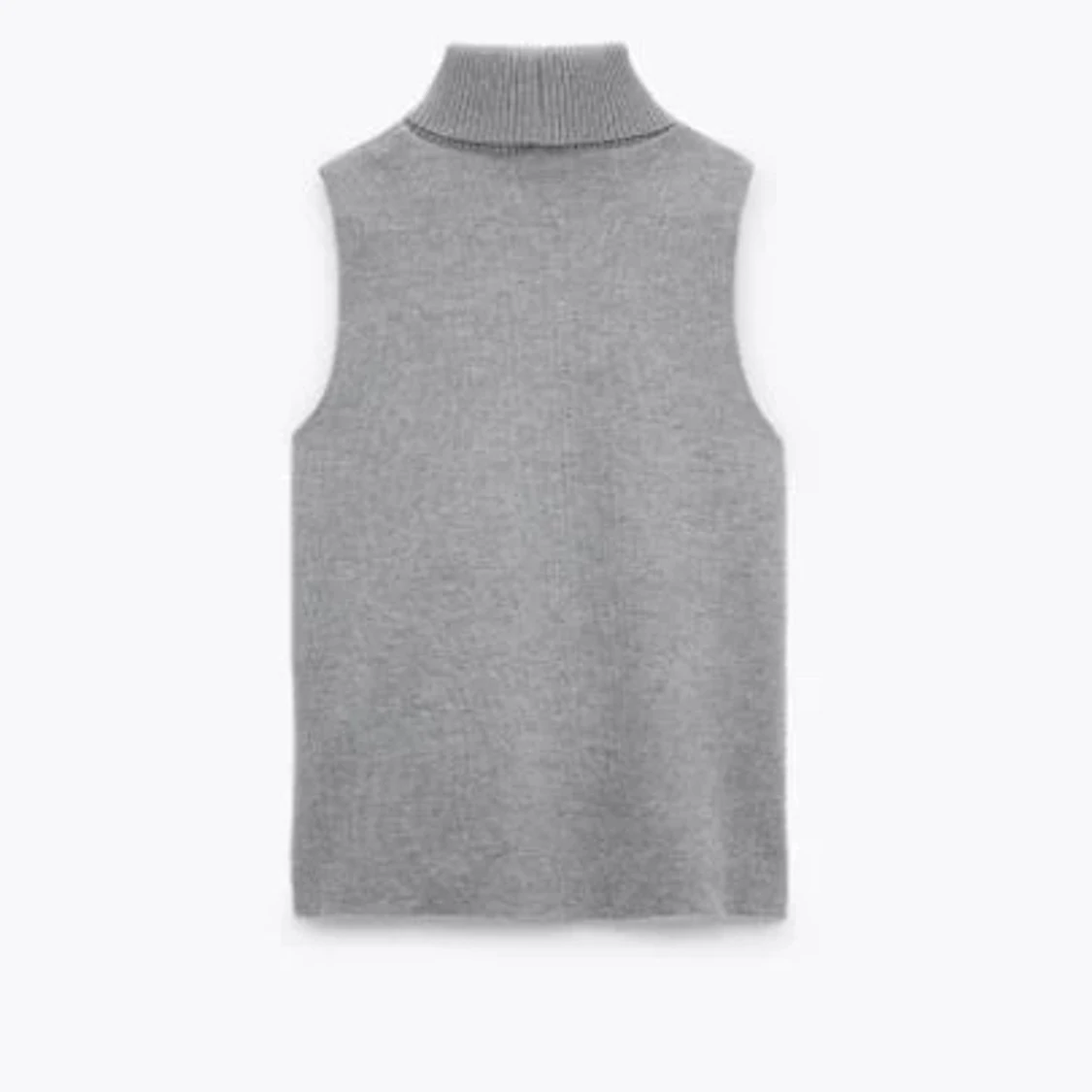 Grå stickad turtleneck från zara - 90