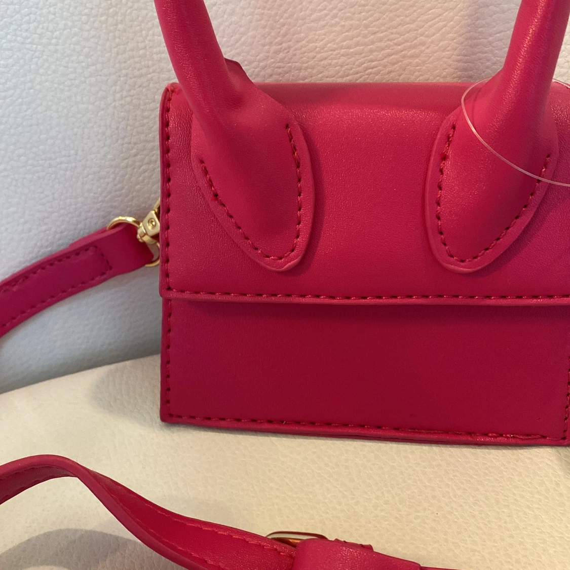 Jacquemus liknande väska  - 90