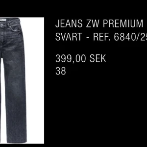 Gråa jeans från zara  - Gråa jeans från zara i storlek 38. Med wide leg, avklippta för alldeles för långa för mig (163cm) men fortfarande långa så funkar för personer upp till 168-170cm. Nypris 399kr