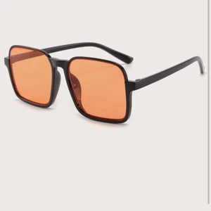 Solglasögon  - Coola solglasögon som inte är använda!