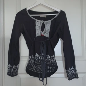 Odd Molly blus - Säljer denna söta Odd Molly blus. Fin till vardags. 