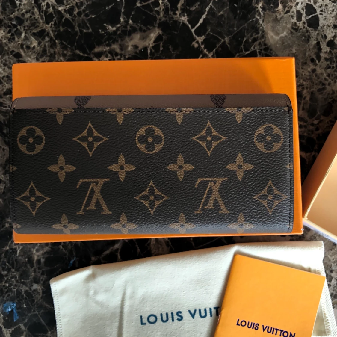 Louis Vuitton Sarah Plånbok - 91