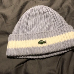 Lacoste  - En äkta Lacoste mössa sällan använd