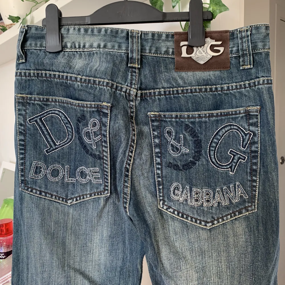 Vintage Dolce & Gabbana jeans i storlek L. Frakt ingår inte. . Jeans & Byxor.