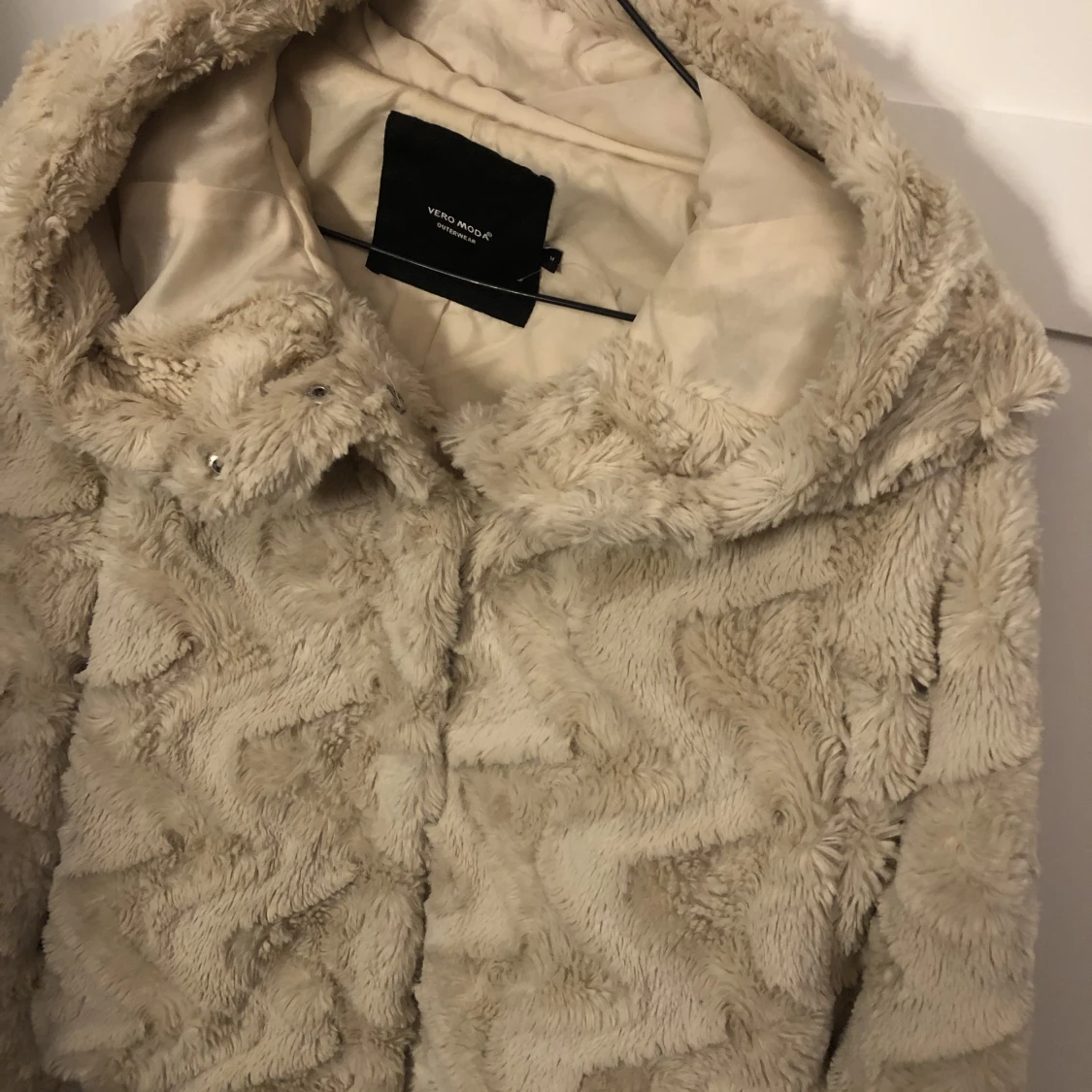 Vit pälsjacka - 90