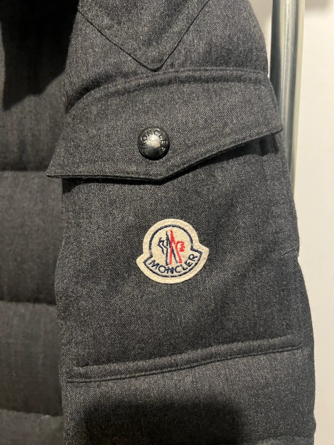 Moncler Montgenevre Size 2 - 90