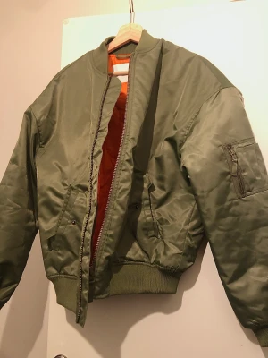 Bomber Jacket - “ultimate Bomber Jacket” Från Junkyard - aldrig använd! 
