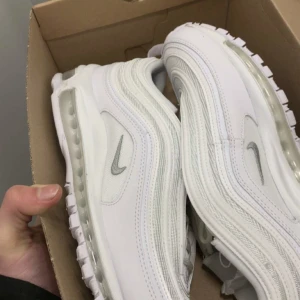 Nike 95 - Fick dom som present så behöver inte dom därför tänker jag sälja dom 